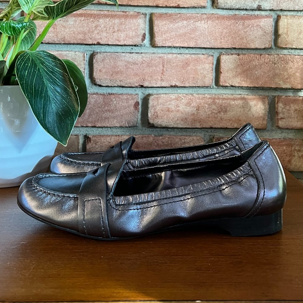 Etienne Aigner Dark Pewter Leather Loafer in Size 11 - Picture 3 of 10